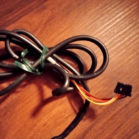 Nintendo Famicom Controller PCB Board {Cleaned} (Untested) - Picture 7 of 8